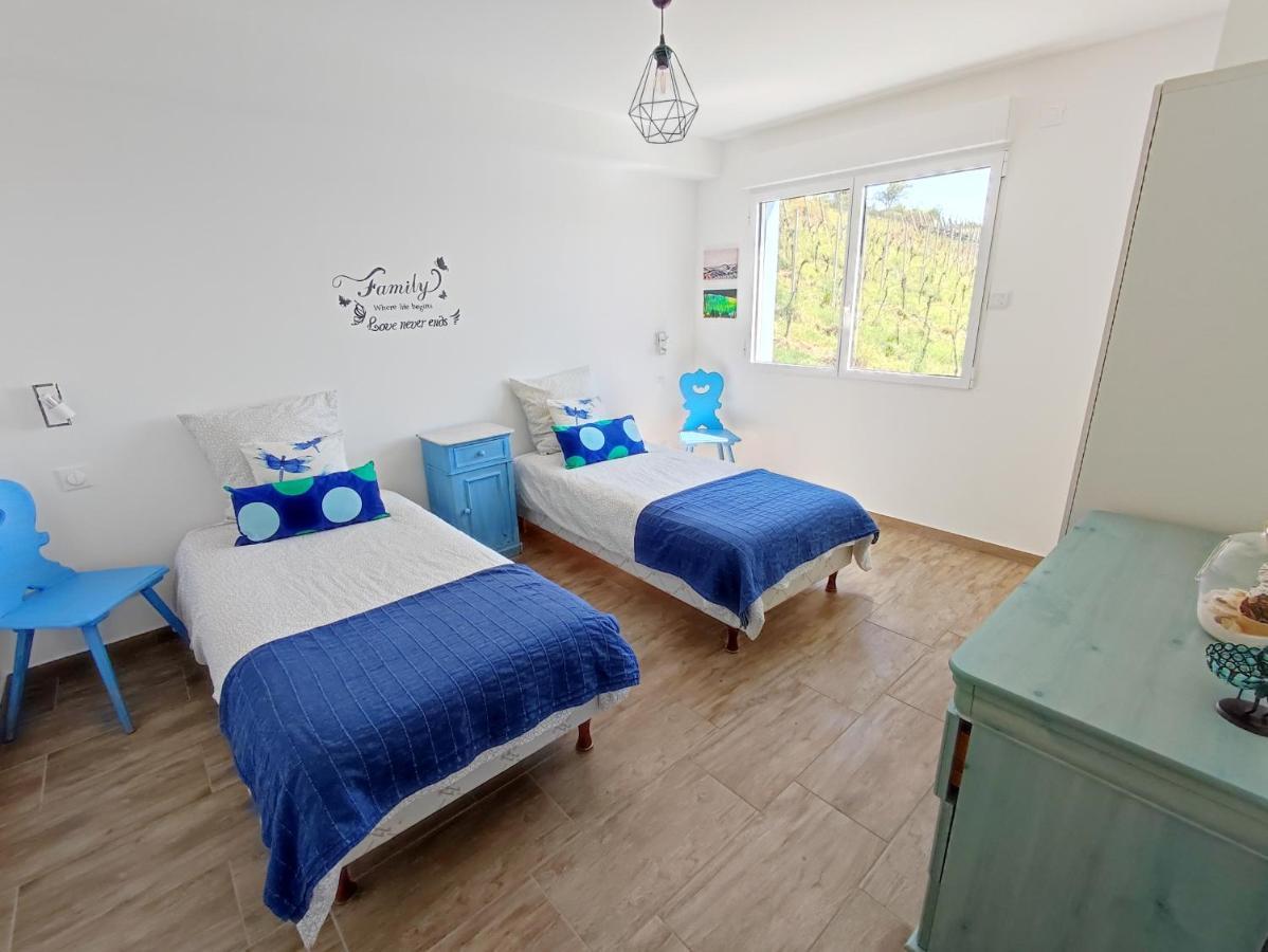 Janea Big Blue House Appartement Reichsfeld Buitenkant foto