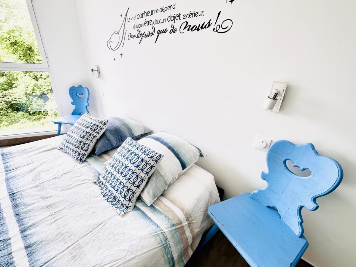 Janea Big Blue House Appartement Reichsfeld Buitenkant foto