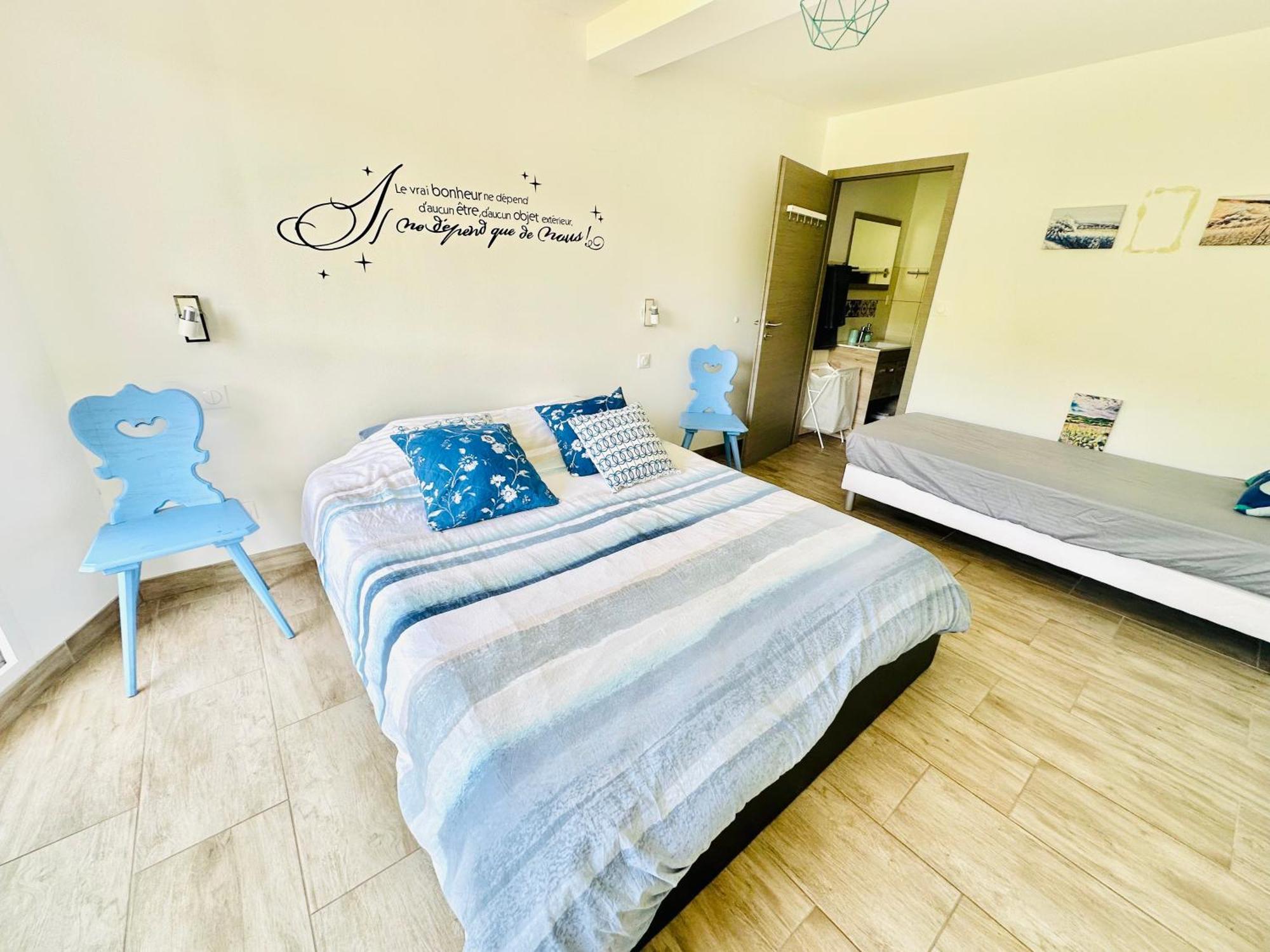 Janea Big Blue House Appartement Reichsfeld Buitenkant foto